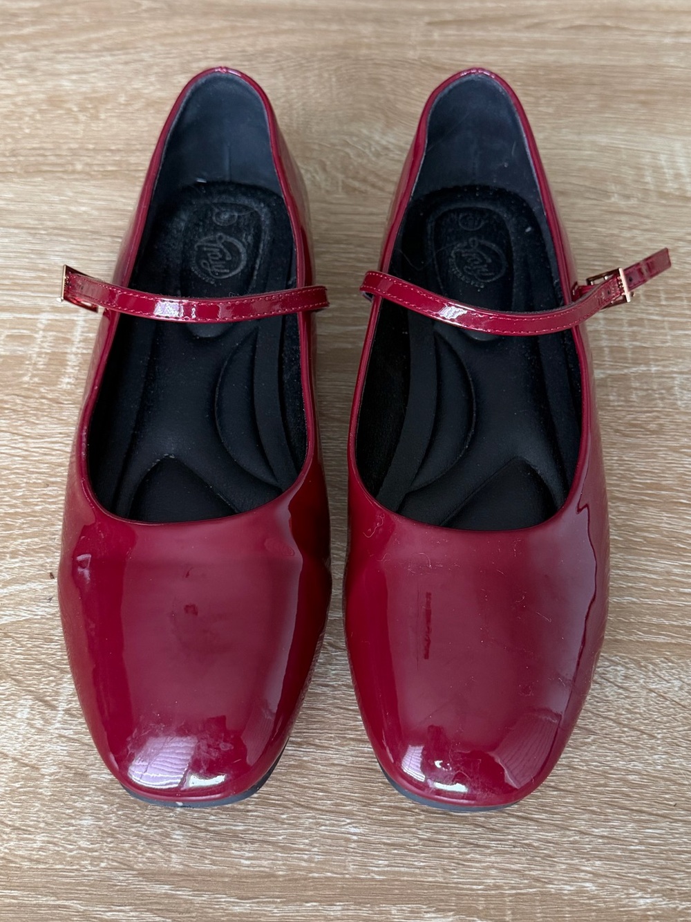 Women's Red Patent Mary Jane Flats - Classic Comfort